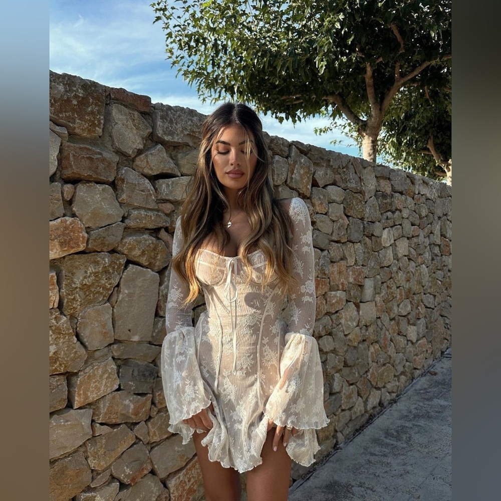 House of CB Ivory Lace Long-Sleeve Mini Dress